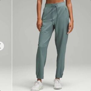 Lululemon License to Train High-Rise Pant Medium Forest